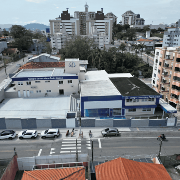 Visão panorâmica do colégio